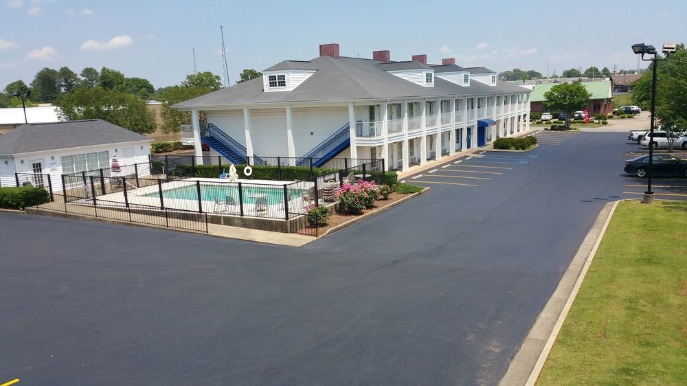 Baymont By Wyndham Florence/Muscle Shoals Екстер'єр фото