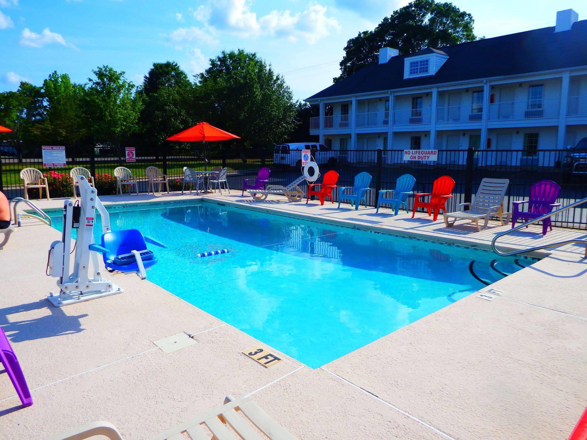 Baymont By Wyndham Florence/Muscle Shoals Екстер'єр фото