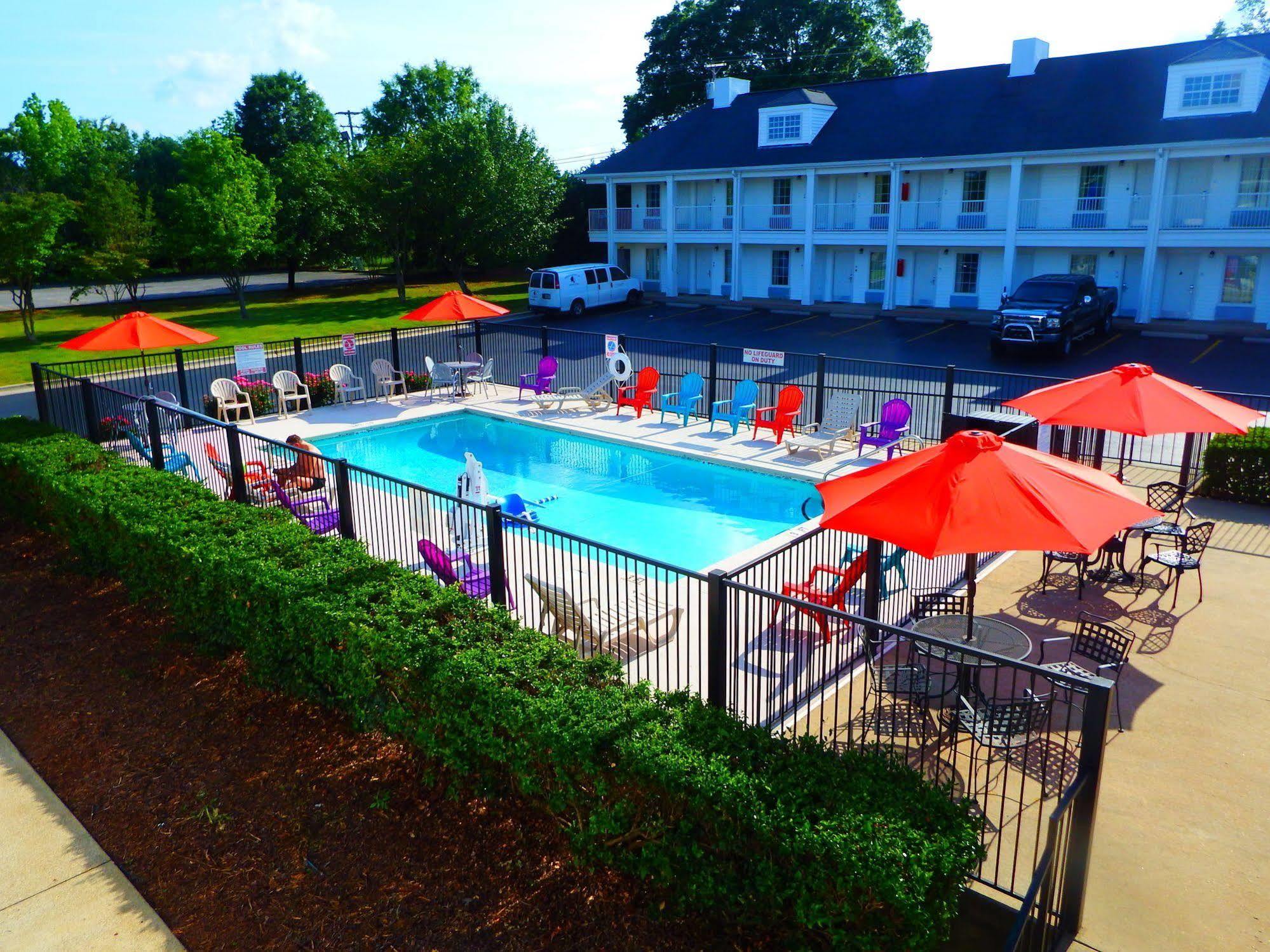Baymont By Wyndham Florence/Muscle Shoals Екстер'єр фото